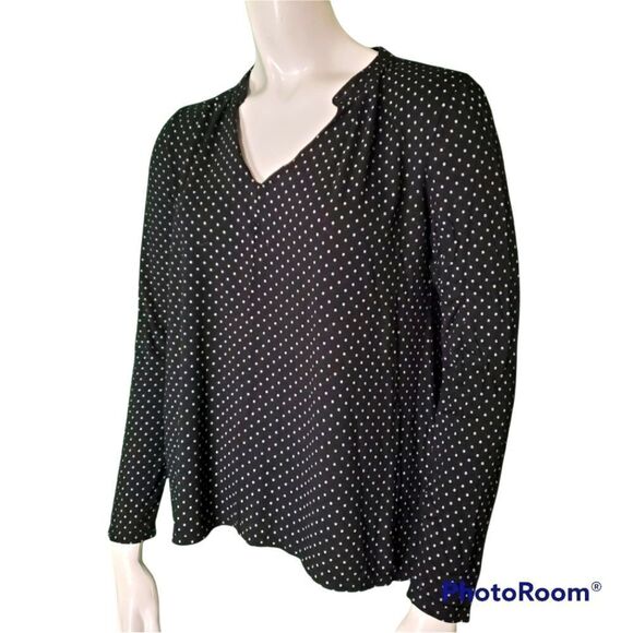 Old Navy Black & White Open Polka Dot Long Sleeve Shirt - Picture 2 of 8
